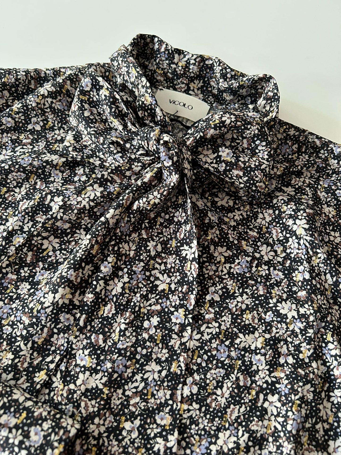 Bluse - Blümchen mit Schluppe